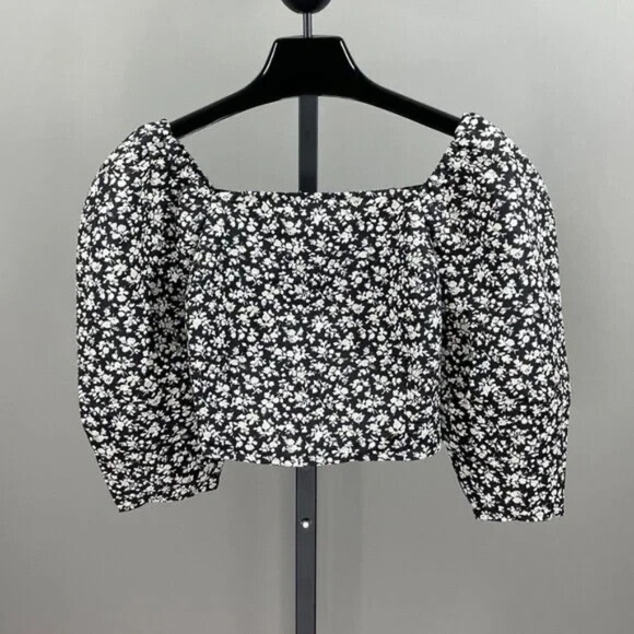 NEW Levis Floral Statement Crop Top Shirt Womens Medium black western - Picture 3 of 10
